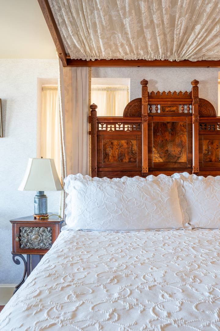 Martine Inn: Monterey Bay Bed and Breakfast in Pacific Grove