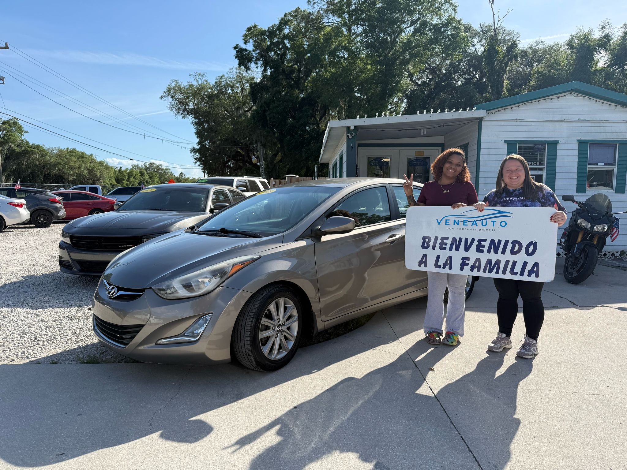 Easy Financing, Low Stress – Drive Today with Veneauto
