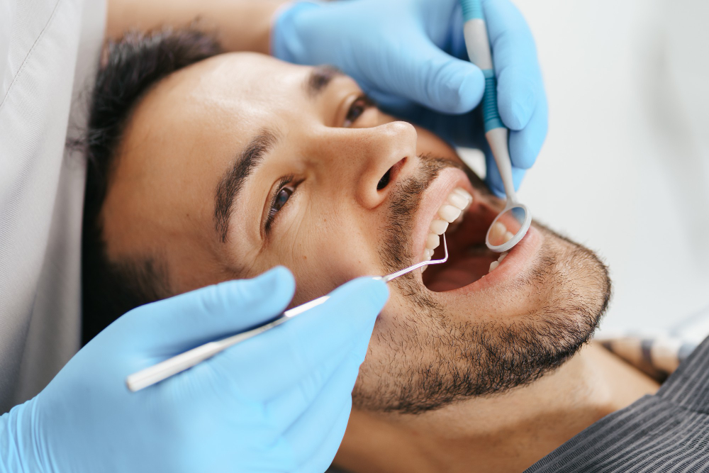 Why Seniors Choose Dental Implants in 2025